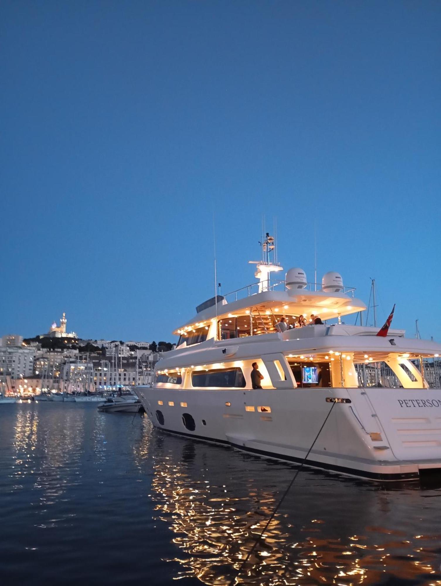Chez L'Habitant, Propose Grande Chambre Vieux Port Marseille Extérieur photo